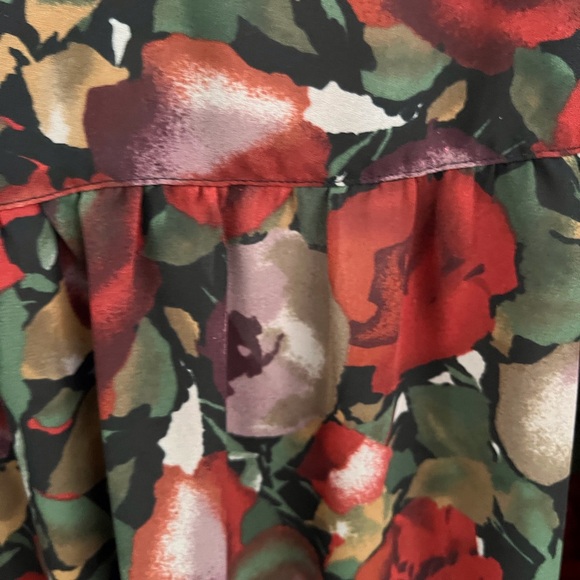 Womens plus size blouse - Picture 2 of 7